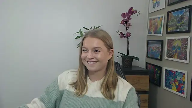 Mysteryerica's cam snapshot