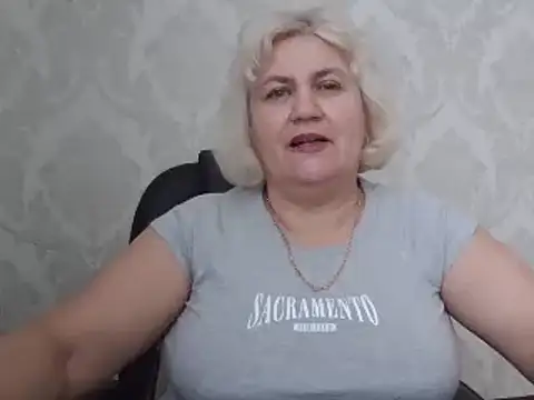 AngelaFamez's cam snapshot