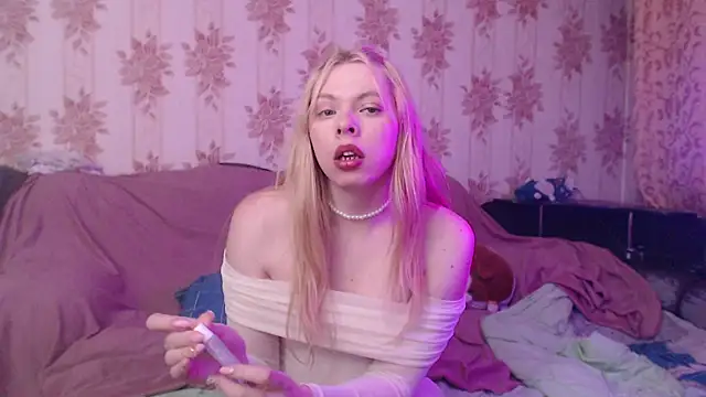 Cutie_Bambi live sex cam