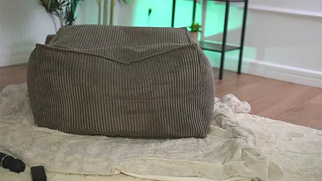 Cherrysweett live sex cam