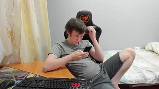 iliaskrislove live sex cam