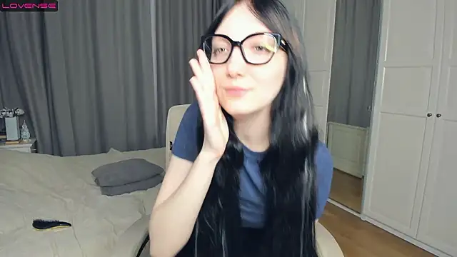 RoxanneComisky live sex cam