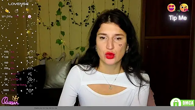 Alianna_Solo_Kisses live sex cam