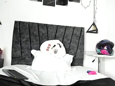 Little_pamela_skinny live sex cam