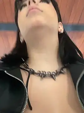 Bitch_Moonn's cam snapshot