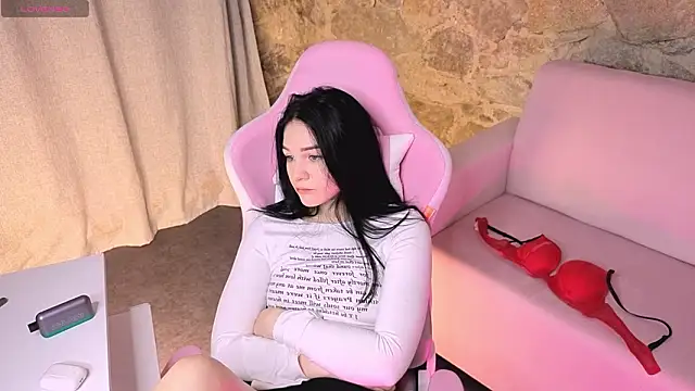 JadeCharm's cam snapshot