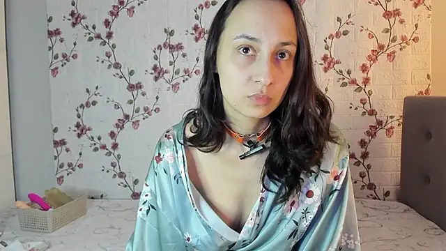 Alisagold90's cam snapshot