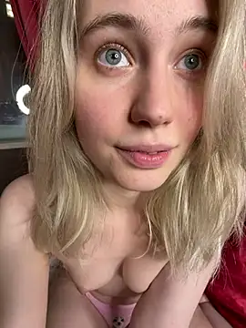 LovelyMiu live sex cam