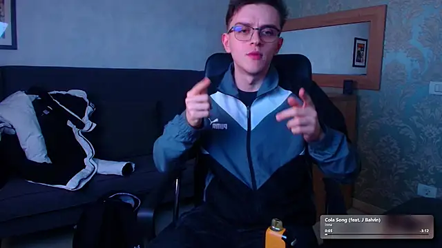 FelixStarkk live sex cam