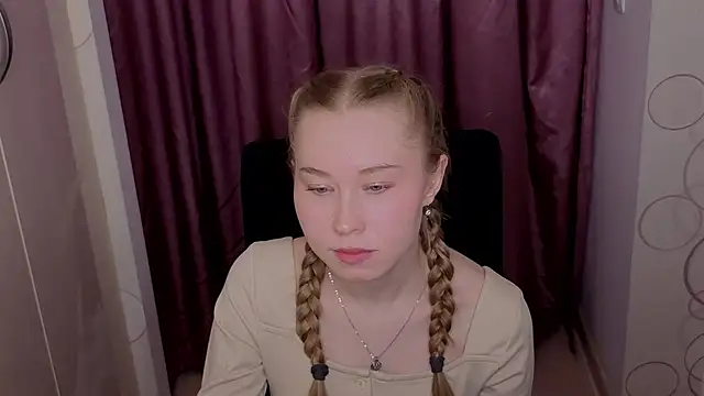 SageSnachez live sex cam