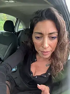 Amani_thewolf live sex cam