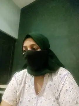 Tamil_shalini's cam snapshot