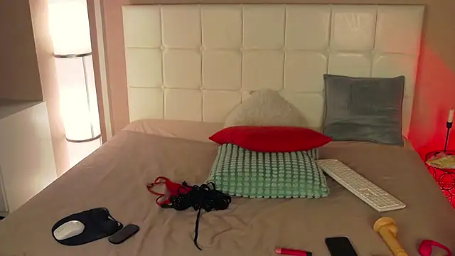 IzieCarter's cam snapshot