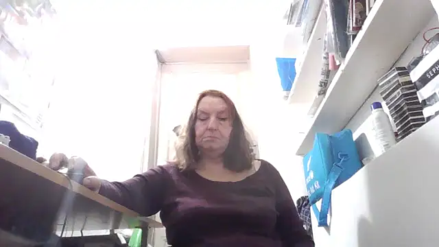 AnnaLive570's cam snapshot