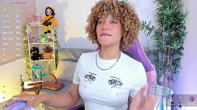 natty_romanof_18's cam snapshot