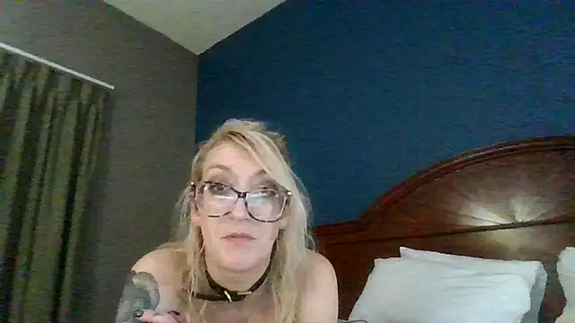 Kittaekatt's cam snapshot