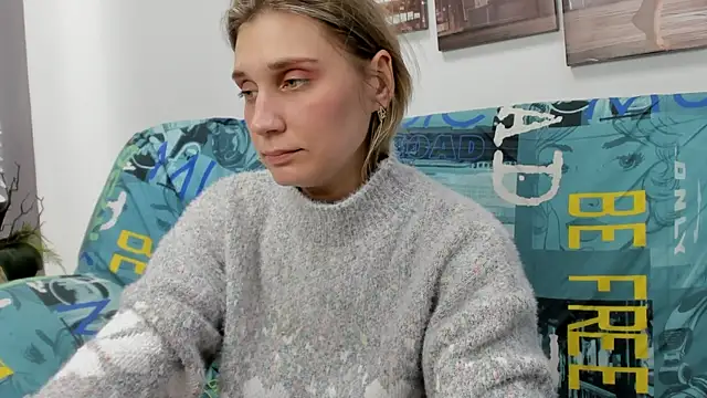 Tenderly_Sophie's cam snapshot