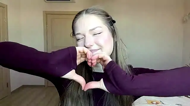 Milayouknow's cam snapshot