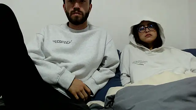 xoxcouple_'s cam snapshot