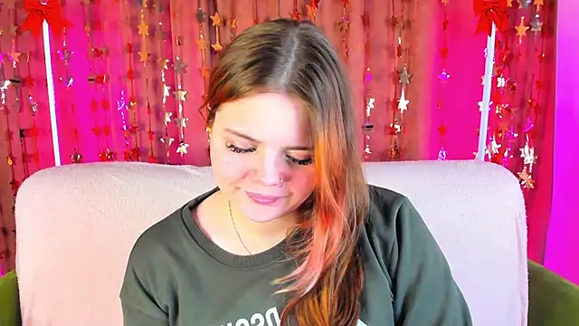 KellyFiery's cam snapshot