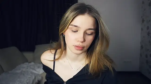 EarthaStinett's cam snapshot