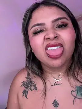 ashley-swift-'s cam snapshot