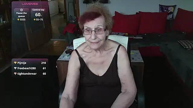 HeisseomaOriginal live sex cam