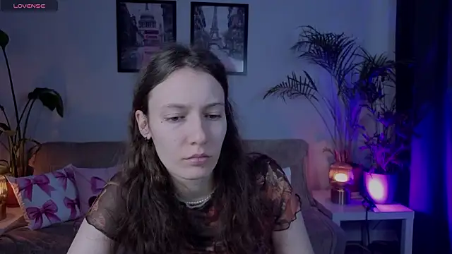 VioletaBloom live sex cam