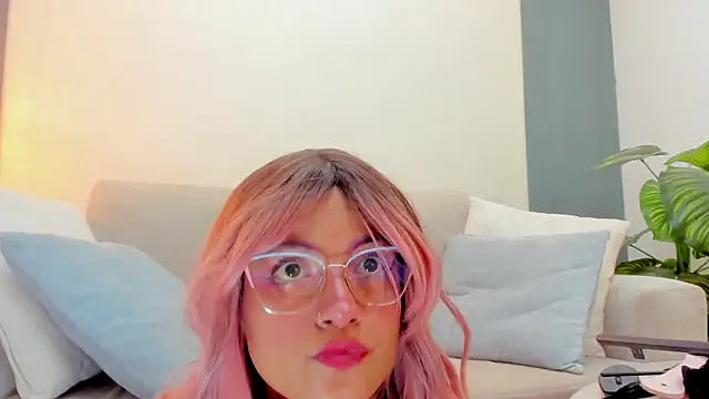 Mattilda_18 live sex cam