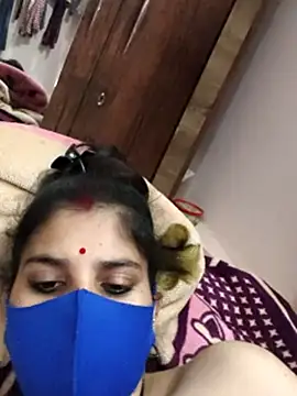 Maahi-Queen's cam snapshot