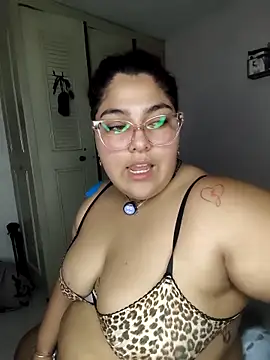 kendra_lil_evill live sex cam