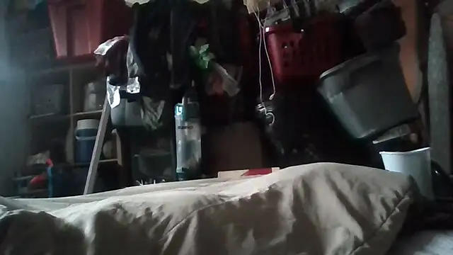 81grandplusthis's cam snapshot