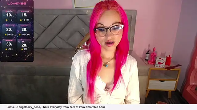 abril_ch_'s cam snapshot