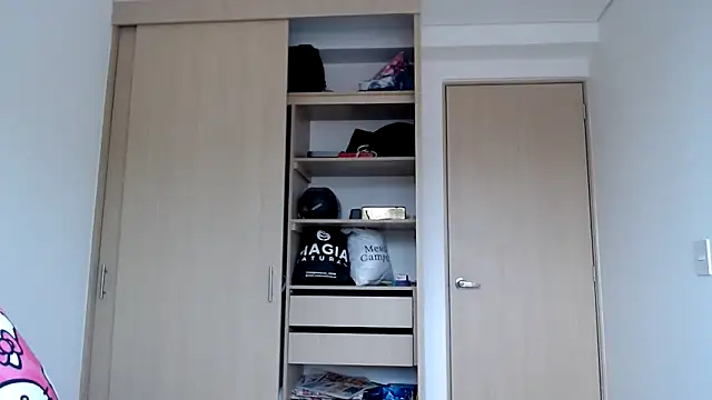 kitty__horny's cam snapshot