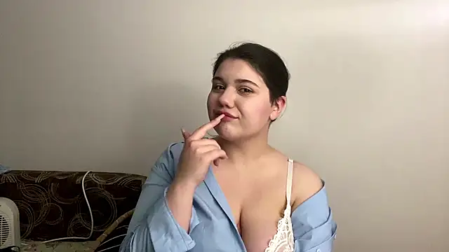 LunaBlakes's cam snapshot