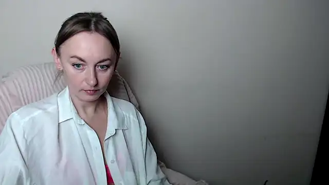 LiaSeass_'s cam snapshot