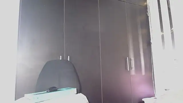 ian_smith_'s cam snapshot