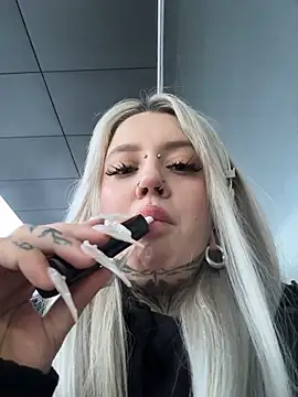 Chiibi's cam snapshot