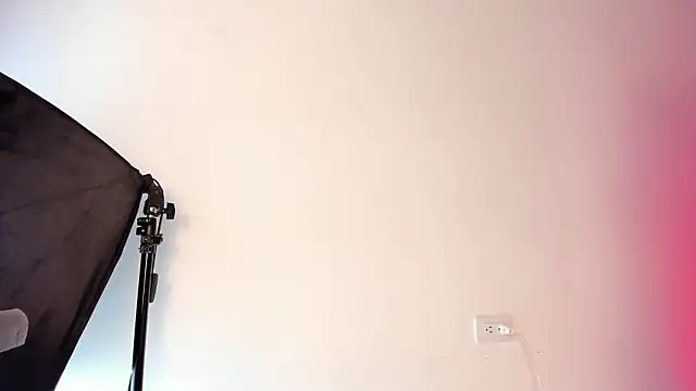 Brittany_cute18 live sex cam