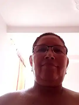 Cessi50 live sex cam