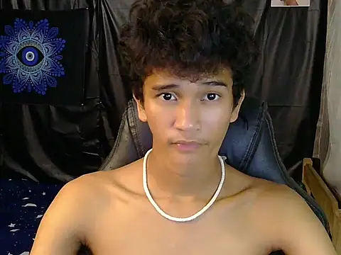 hugekenbigcock live sex cam