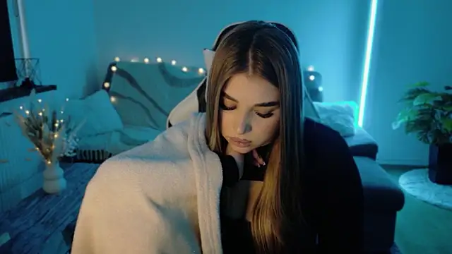 _your_Tessa_'s cam snapshot