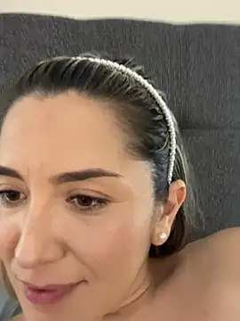 Mariana_gom's cam snapshot