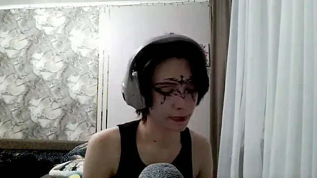 LxayBloom's cam snapshot