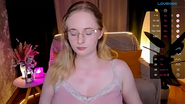 Aemilia_'s cam snapshot