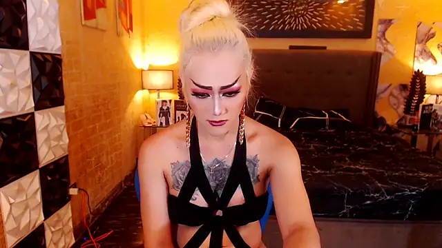 HorseCockDivine live sex cam