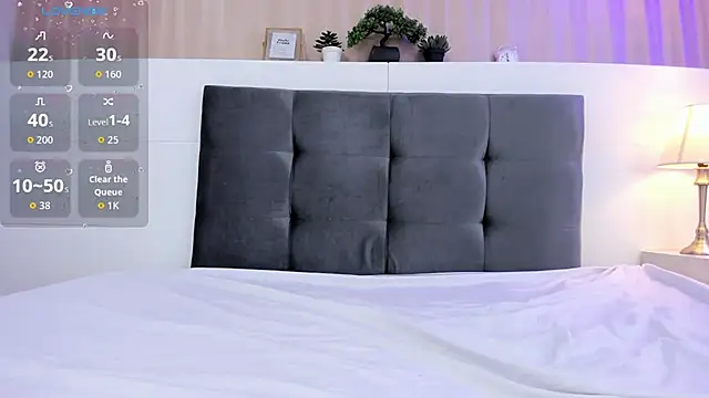 Adrienne__'s cam snapshot