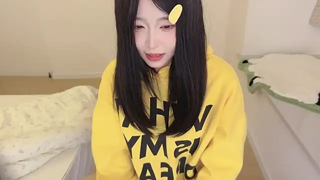 Onefiona's cam snapshot