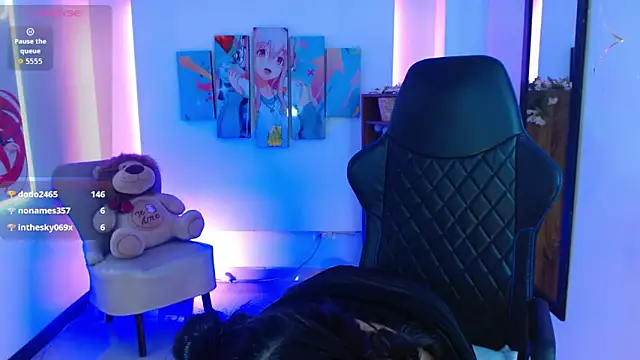 FIORELLA_L's cam snapshot