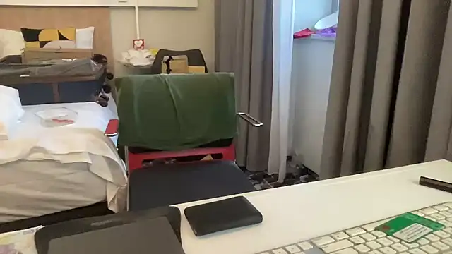 coach-karl live sex cam